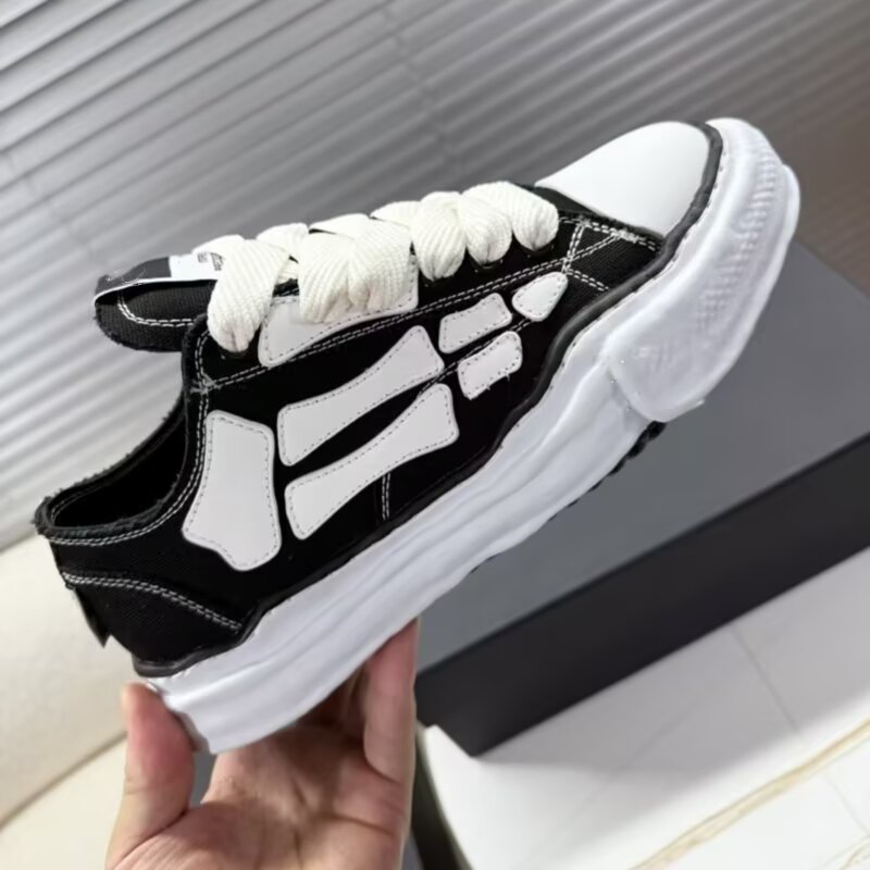 Women Shoes Size Chart - Dissolved Shoes For Both Men And
